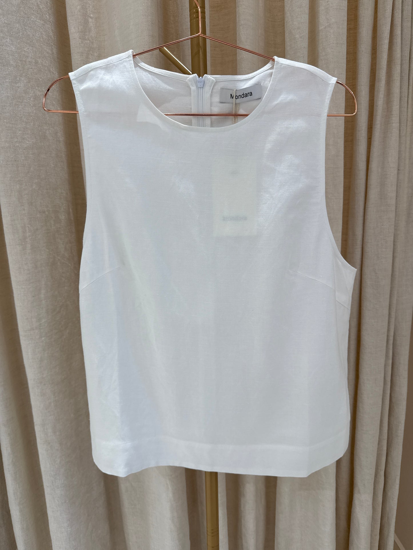 Mondara White Top