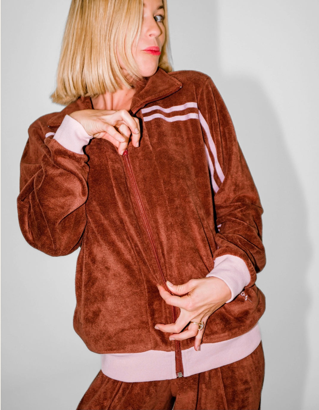 VANDY - CHOCOLATE TERRY ZIPPER JACKET