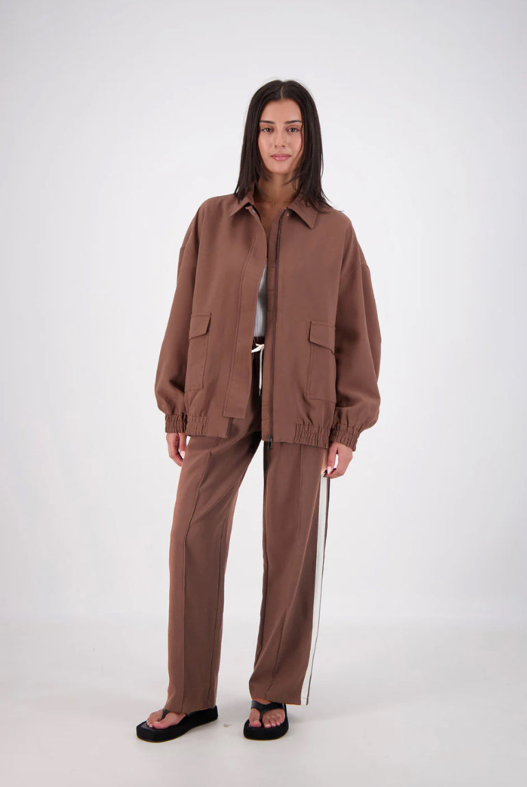 Jasmine Alexa Cassis Trouser