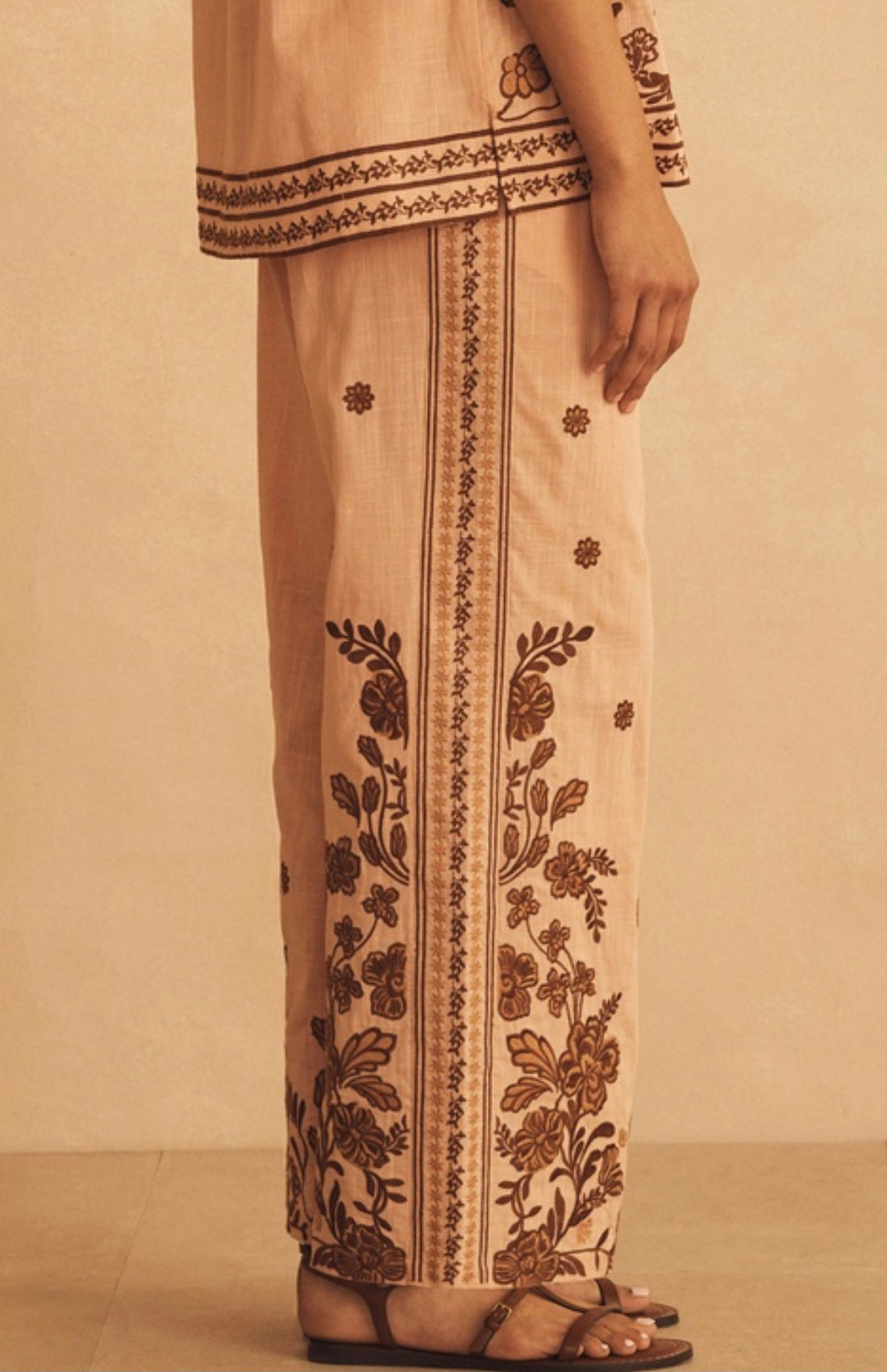 AUR OCEA Embroided Straight Cut Pant