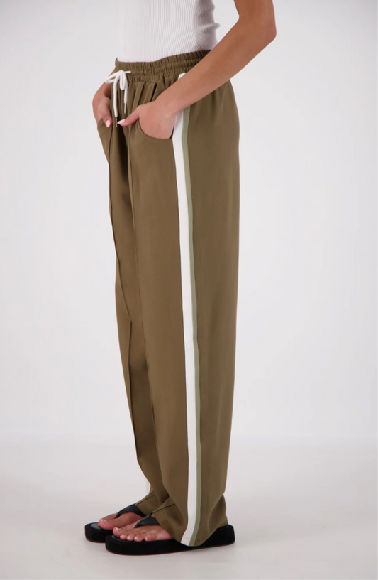 Jasmine Alexa Cassis Olive Trousers