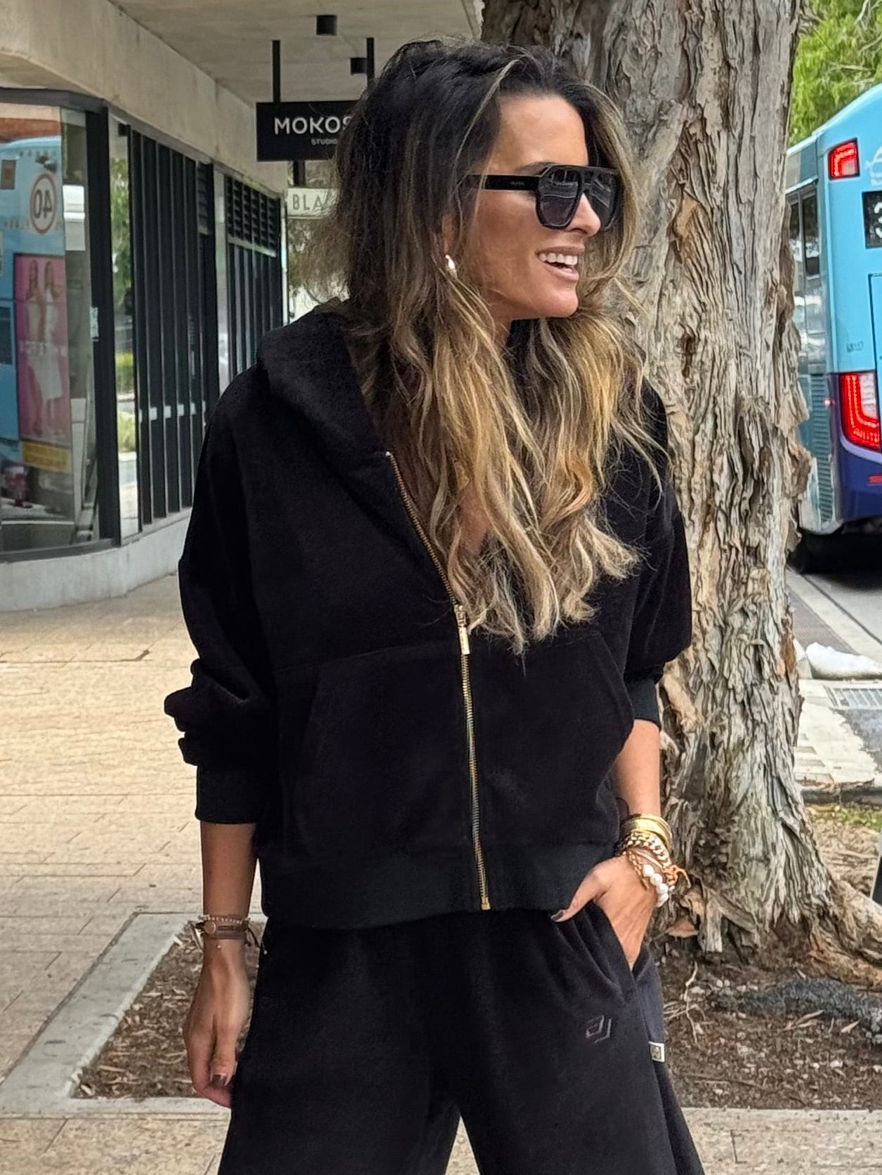 AJ VELOR HOODIE Noir