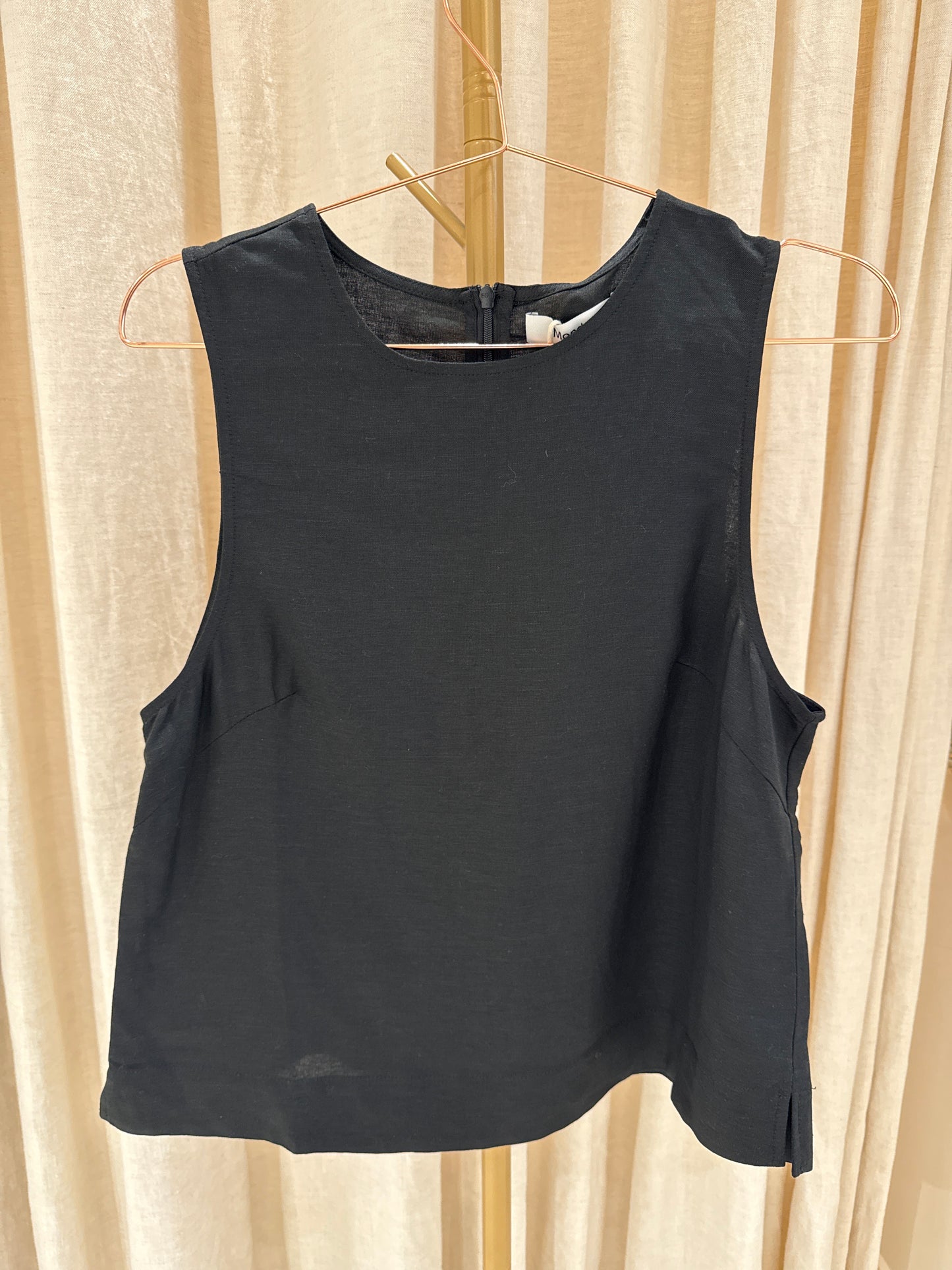 Mondara Black Top