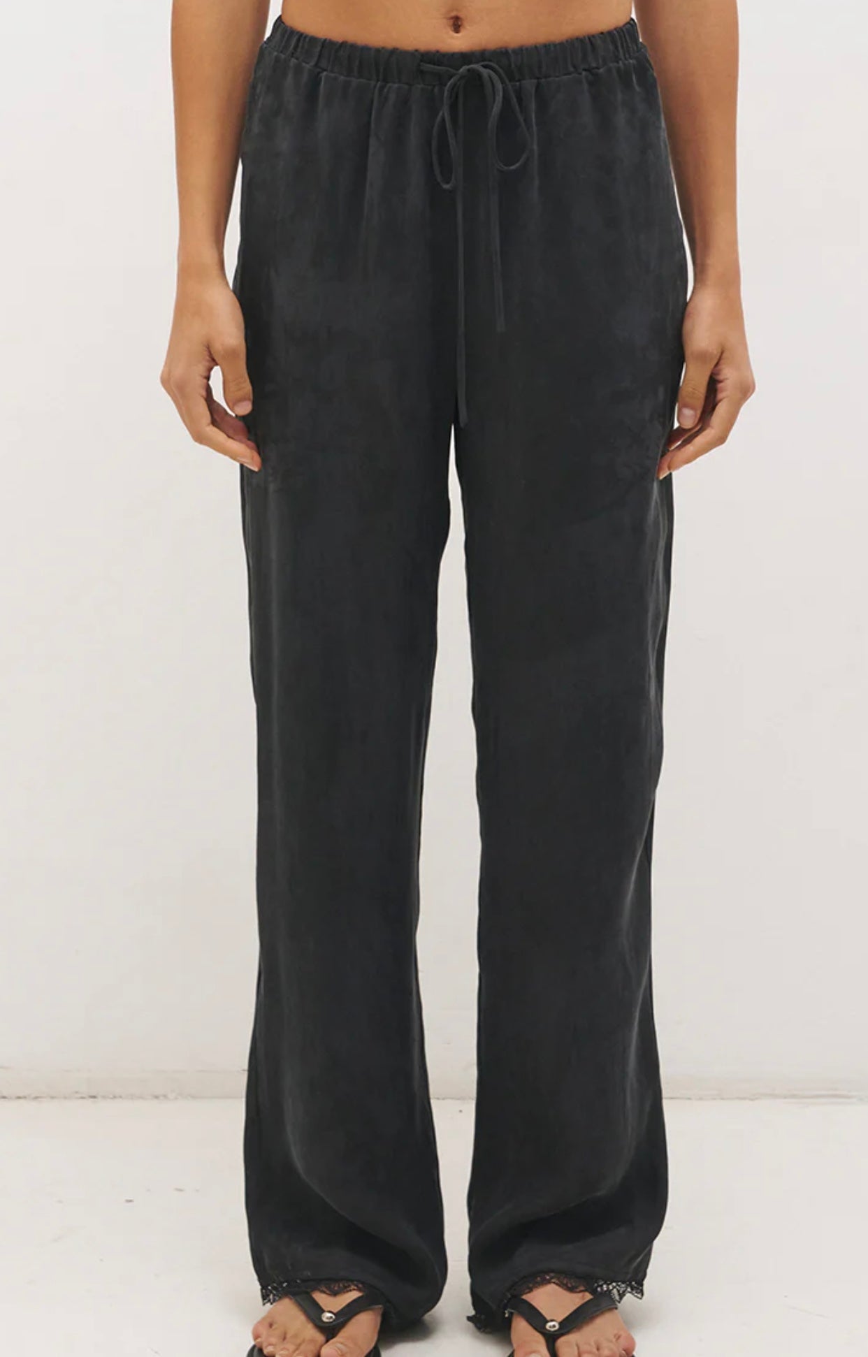 Mon Renn - Liora Pant