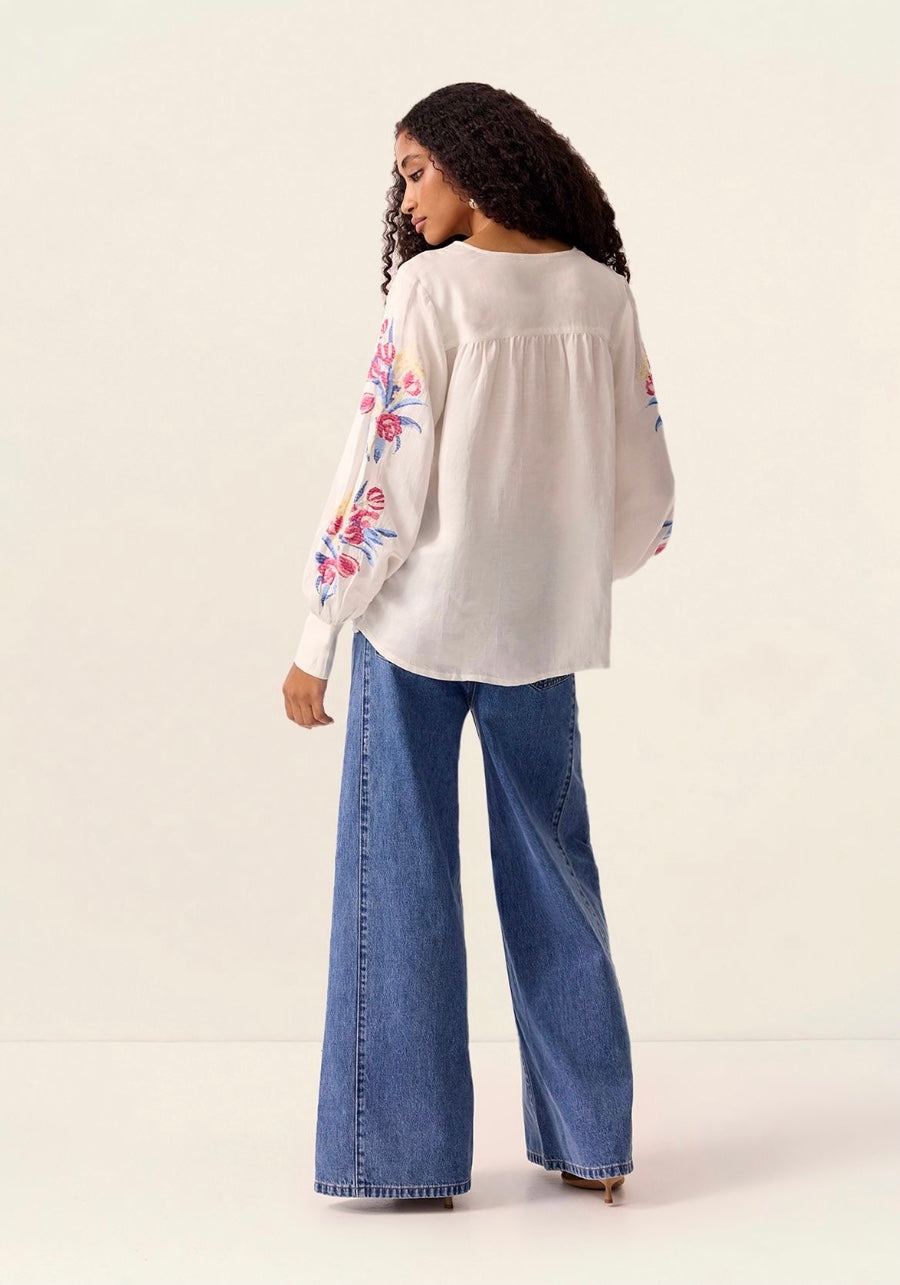 Tulip embroidery blouse - Mos