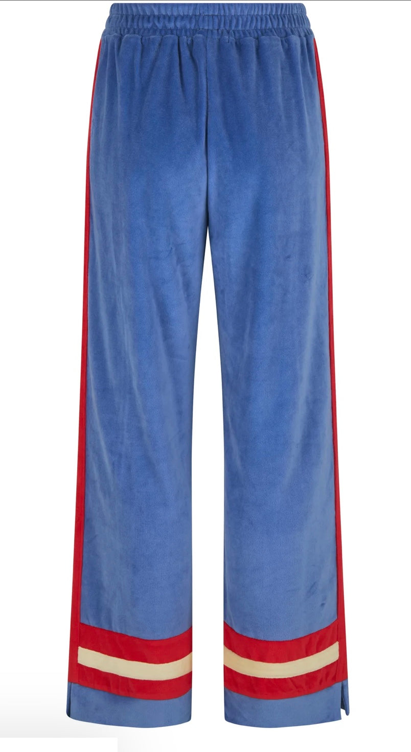 VELOUR STRIPE TRACKPANT CERULEAN BLUE