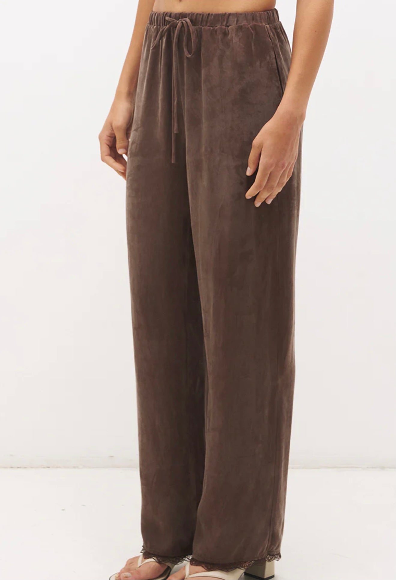Mon Renn - Liora Pant