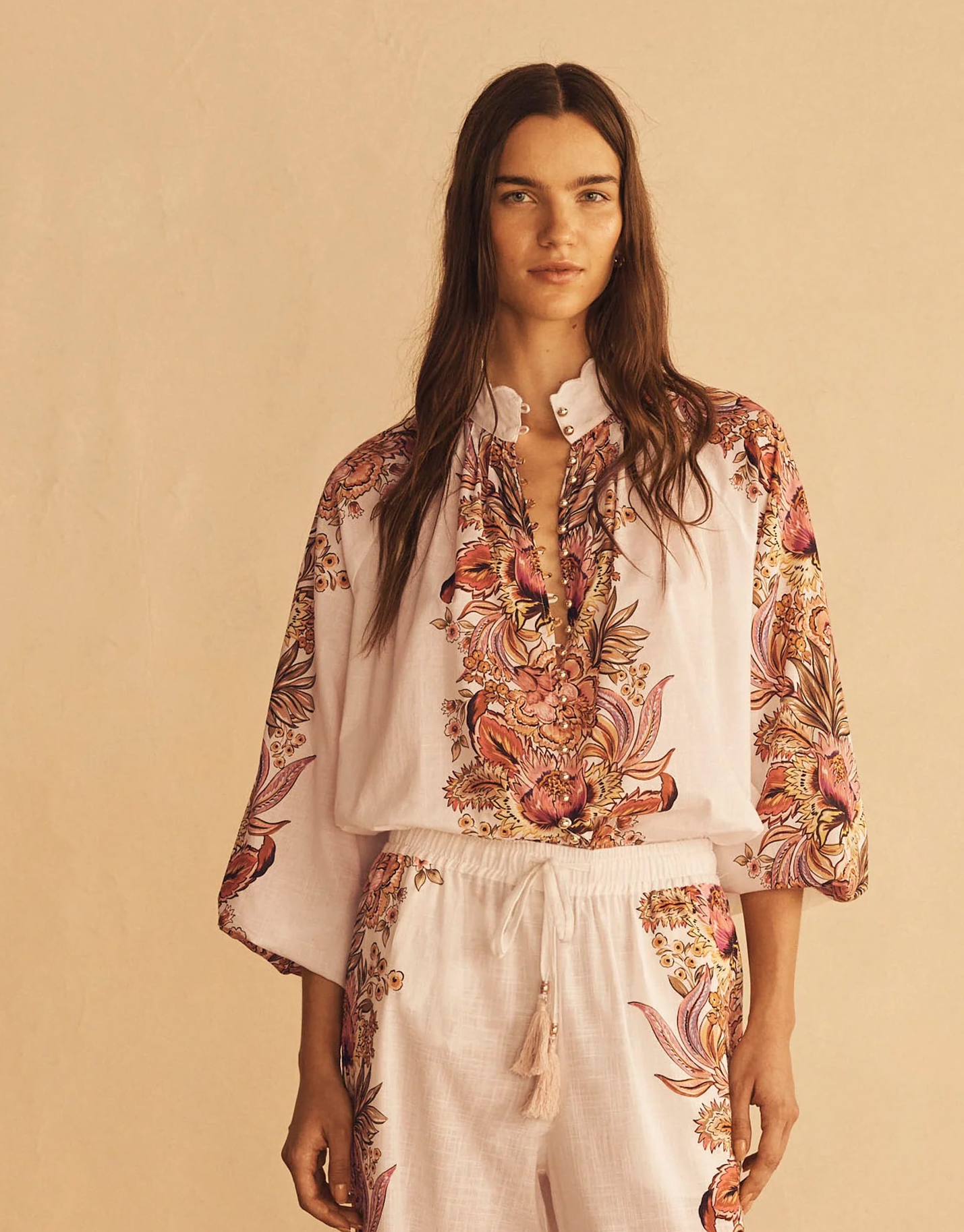 Aur Ocea - Scallop Billow Sleeve Blouse