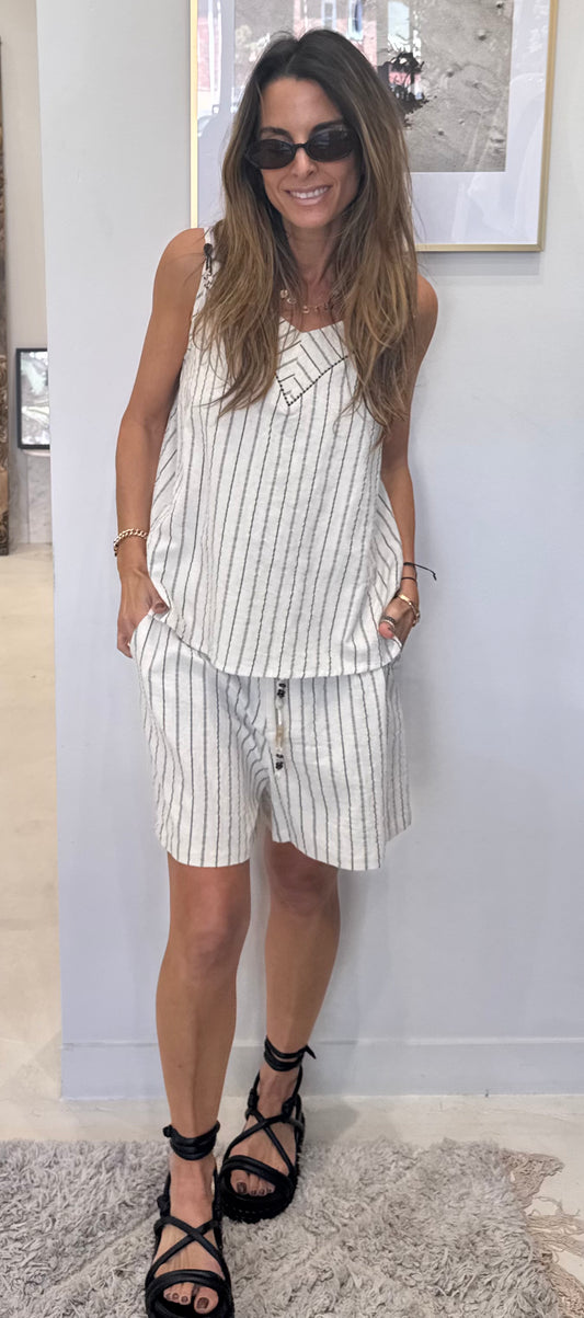 Liora - White Strip Shorts