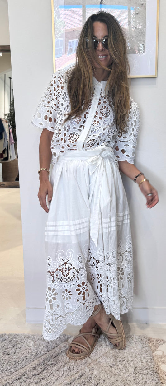 Liora - Long Lace Skirt in White
