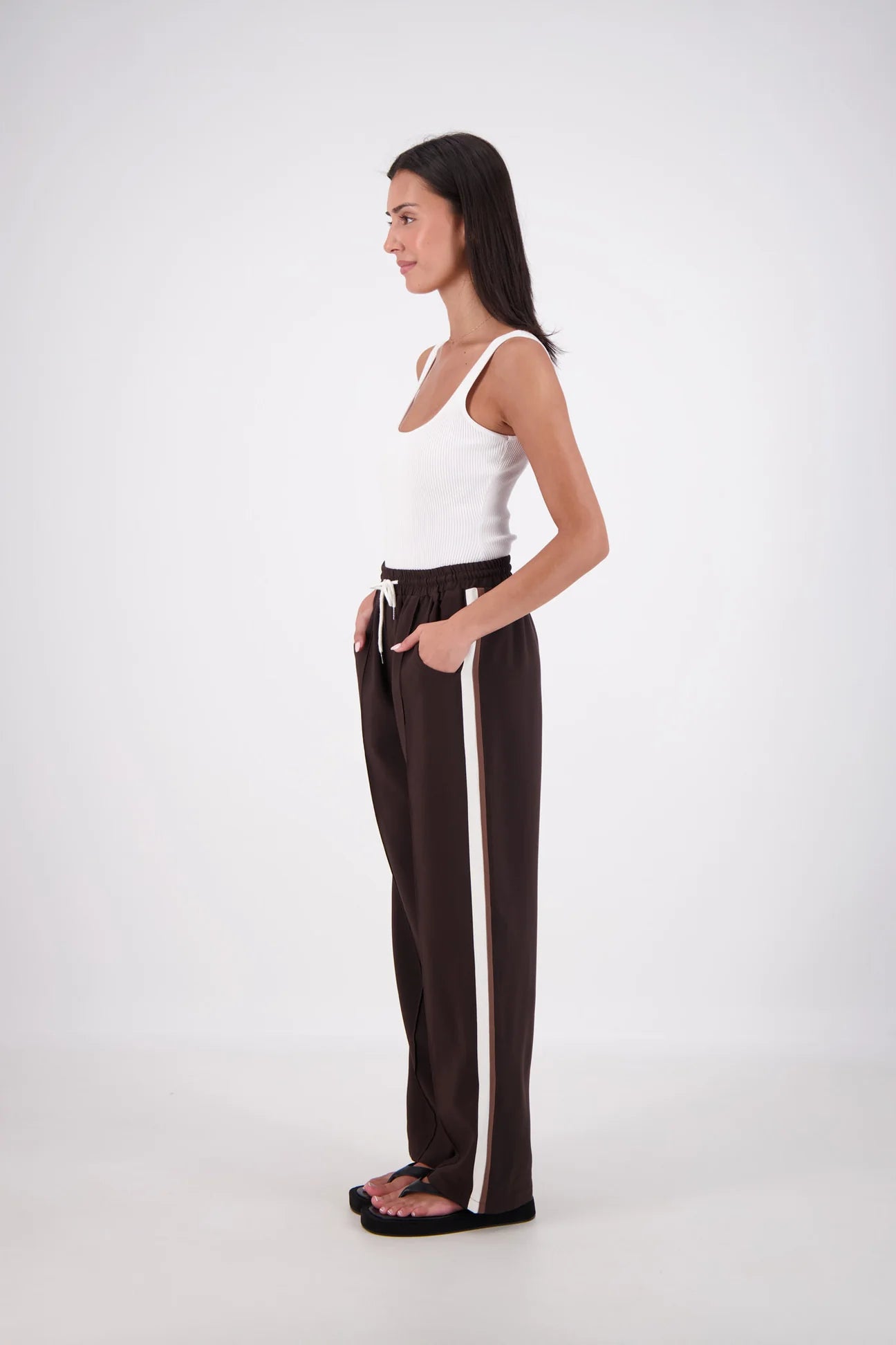 Jasmine Alexa Cassis Brown Trousers